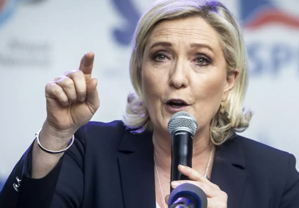 Marine Le Pen, Emmanuel Macron, demisie, criza politica, franta