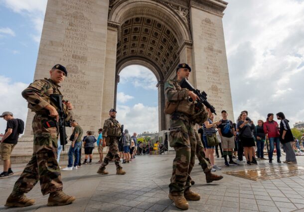 paris, soldati