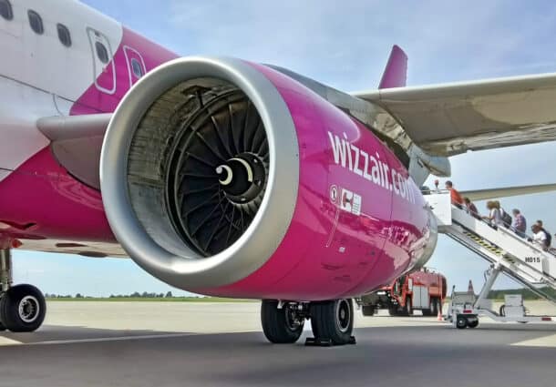 avion, WizzAir, aterizare, stol de pasari, incident, cursa amanata, Aeroportul Ghimbav