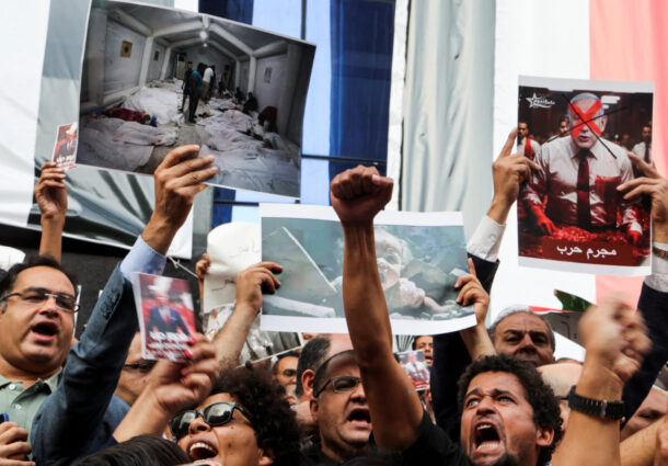 egyptians-shout-slogans-against-israel-and-the-usa-in-support-of-palestinians-in-cairo