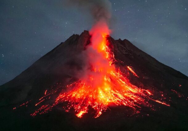 vulcan, eruptie, indonezia