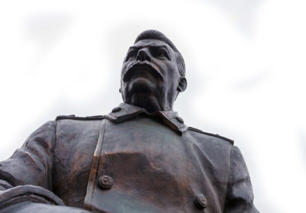 monument-in-memory-of-yalta-crimea-conference